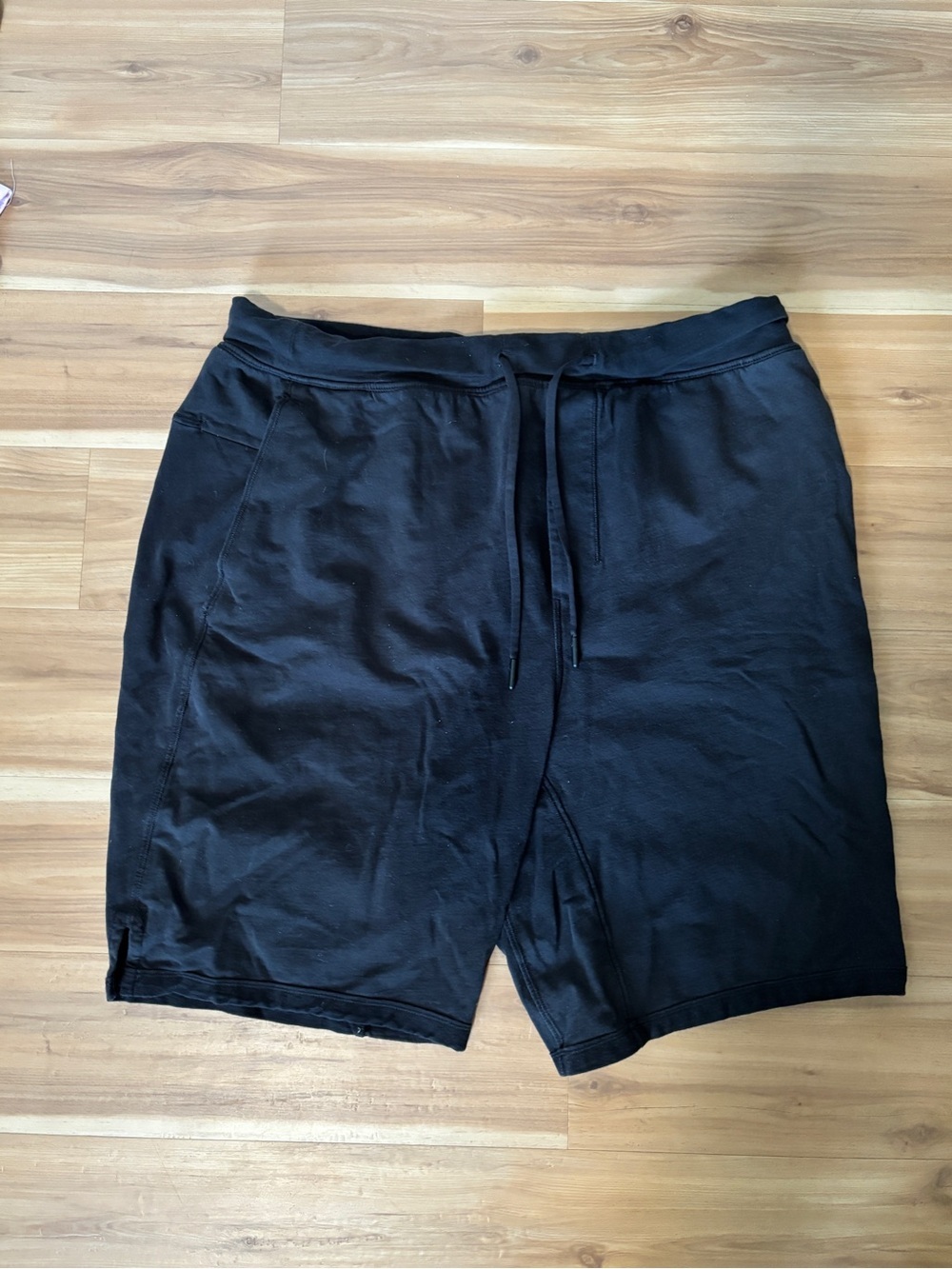 Men's Lululemon Black Drawstring Athletic Shorts XL